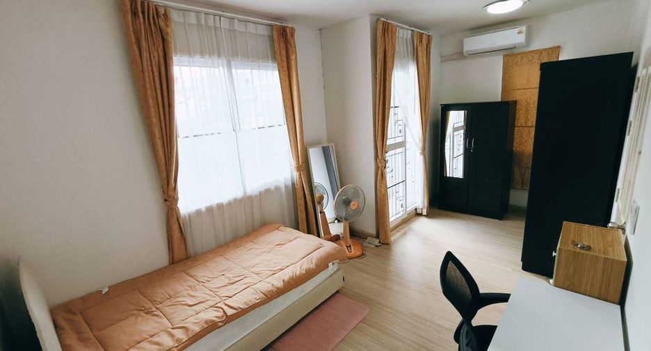 For sale 3 bedrooms townhouse in Bang Phli, Samut Prakan