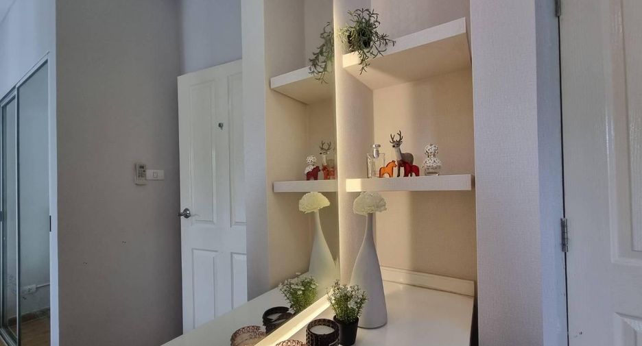 For sale 1 bed condo in Suan Luang, Bangkok
