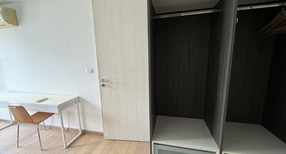 For sale 1 bed condo in Watthana, Bangkok