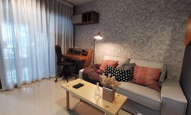 Wohnung zum Kauf mit 1 Zimmer in Khlong Toei, Bangkok