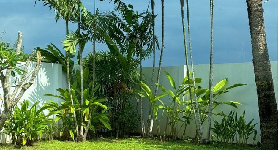 For rent 2 bedrooms villa in Mueang Phuket, Phuket