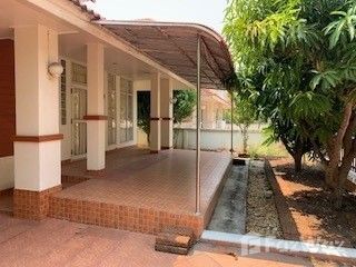 For sale 3 bedrooms house in Mueang Nakhon Sawan, Nakhon Sawan
