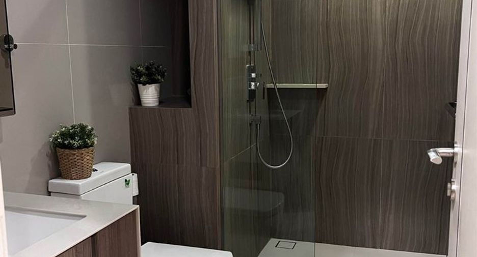 For sale 2 ベッドルーム condo in Phaya Thai, Bangkok