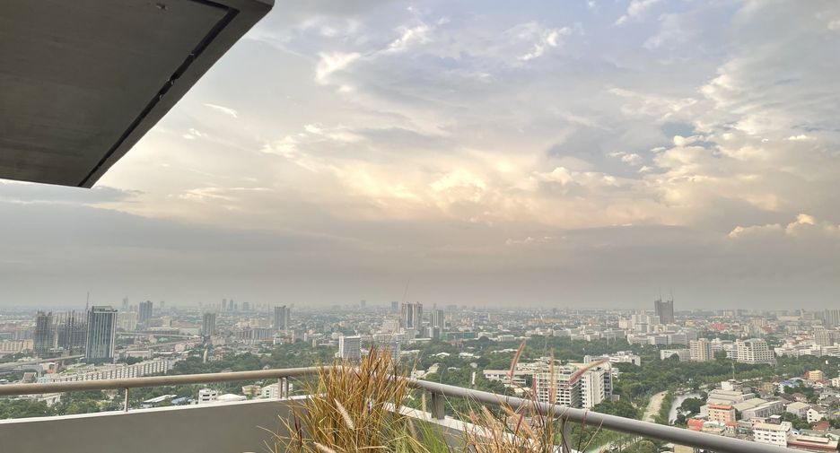For sale 2 bedrooms condo in Mueang Nonthaburi, Nonthaburi