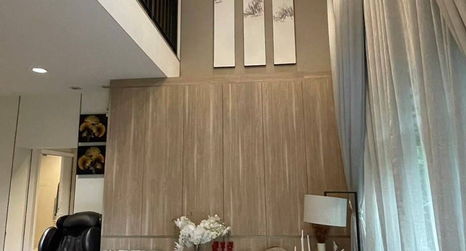 For sale 4 bedrooms house in Khan Na Yao, Bangkok