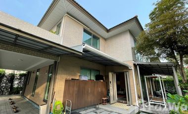 For sale 4 bedrooms house in Khan Na Yao, Bangkok