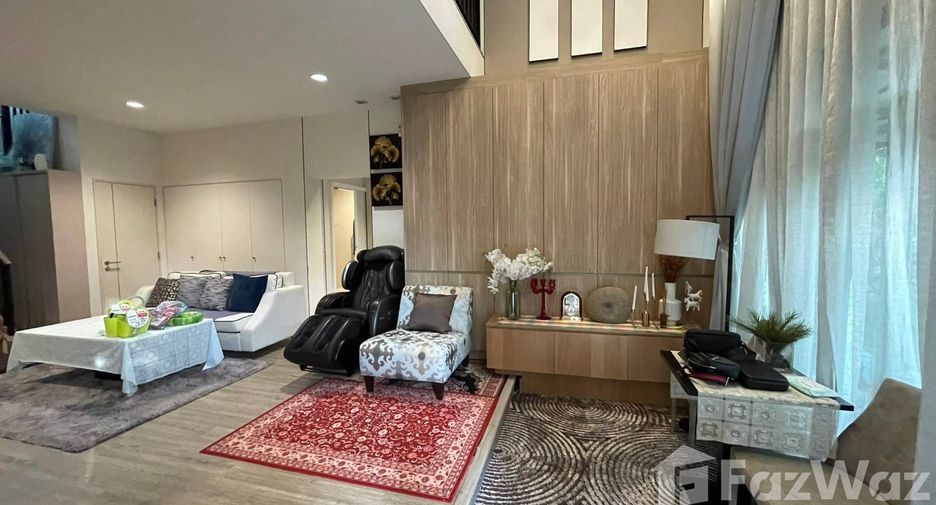 For sale 4 bedrooms house in Khan Na Yao, Bangkok