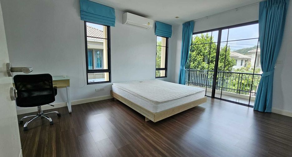 À louer 3 chambres maison à Mueang Phuket, Phuket