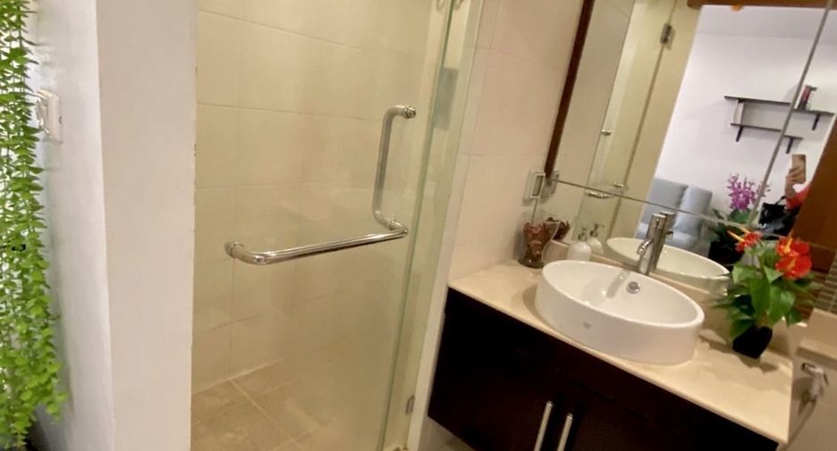 For sale 1 bed condo in Watthana, Bangkok