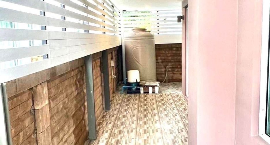 Haus zur Miete mit 3 Zimmer in Mueang Phuket, Phuket