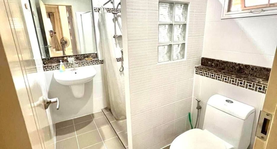 Haus zur Miete mit 3 Zimmer in Mueang Phuket, Phuket