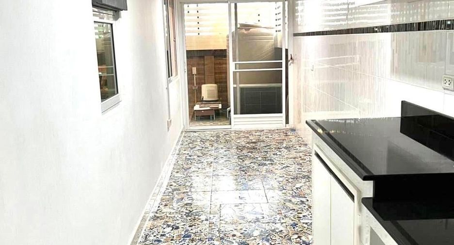 Haus zur Miete mit 3 Zimmer in Mueang Phuket, Phuket