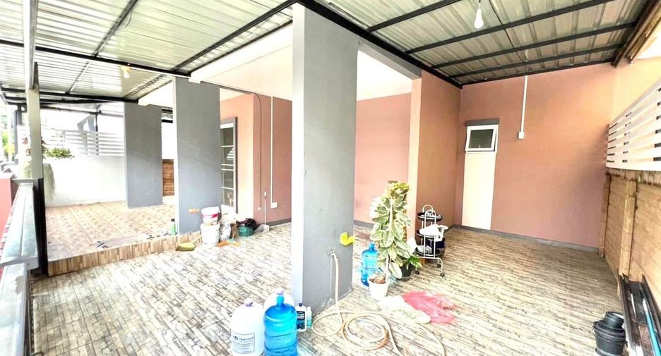 Haus zur Miete mit 3 Zimmer in Mueang Phuket, Phuket
