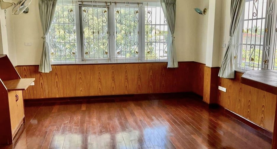 For sale 8 bedrooms house in Bang Khae, Bangkok