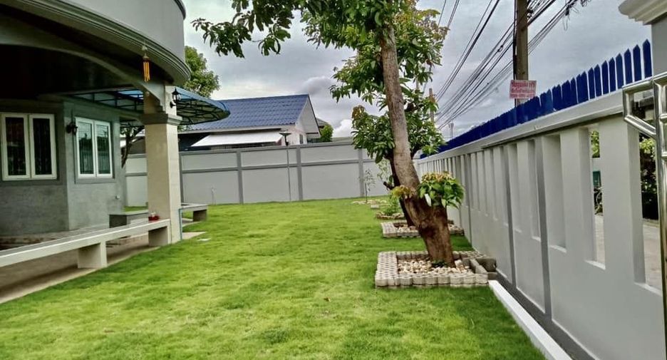 For sale 8 bedrooms house in Bang Khae, Bangkok