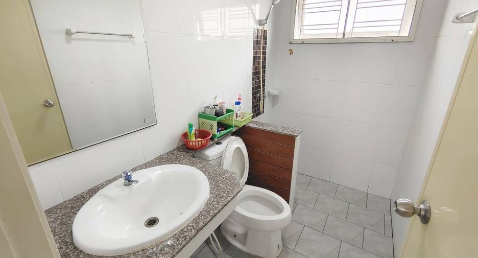 For sale 3 bedrooms house in Thanyaburi, Pathum Thani