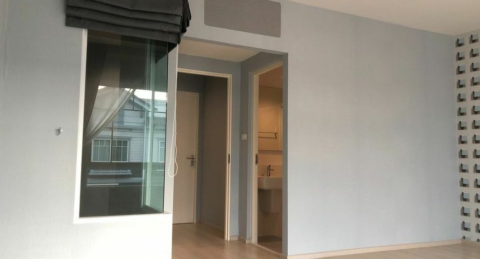 For sale 2 bedrooms townhouse in Bang Phli, Samut Prakan