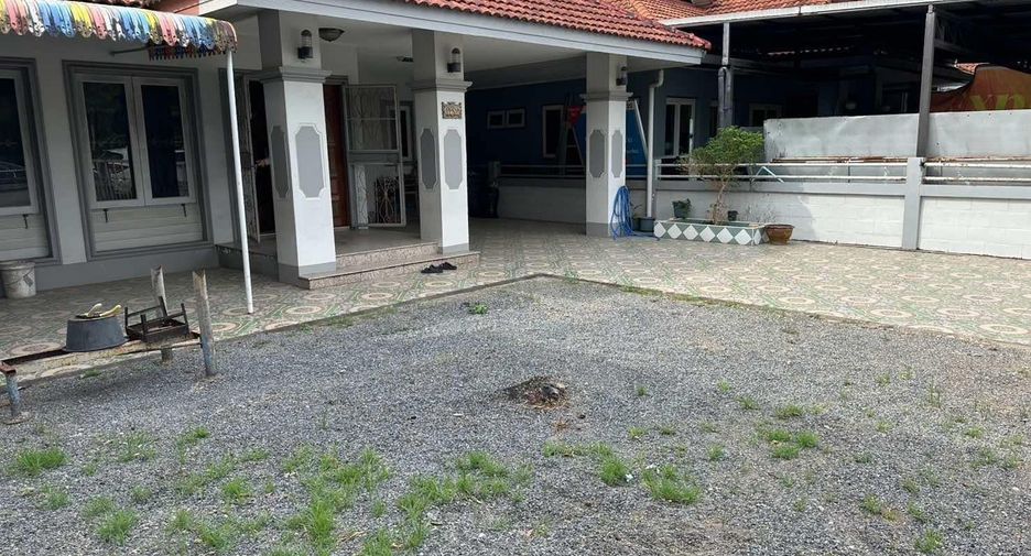 For rent 3 bedrooms house in Mueang Phuket, Phuket