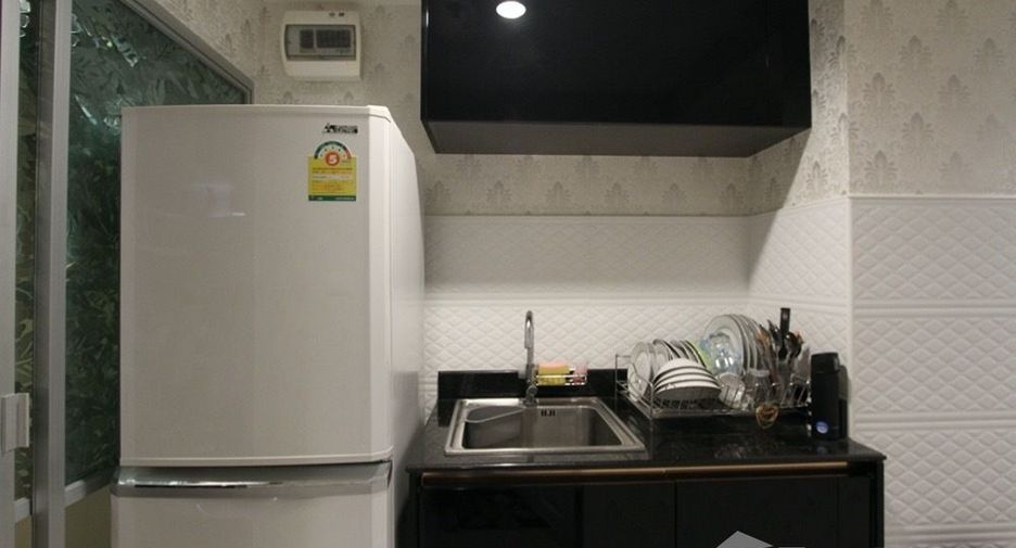 For sale 2 bedrooms condo in Yan Nawa, Bangkok