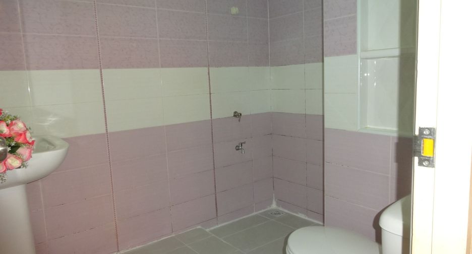 For sale 3 bedrooms house in Bang Khae, Bangkok