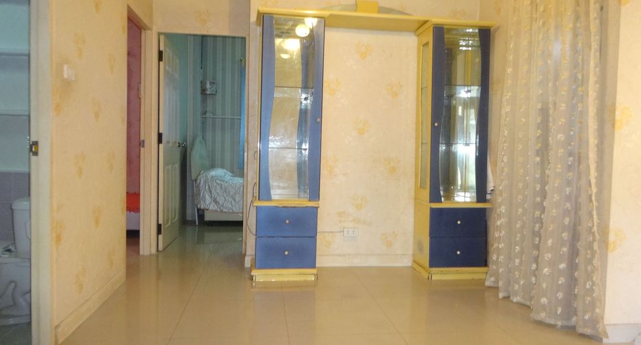For sale 3 bedrooms house in Bang Khae, Bangkok