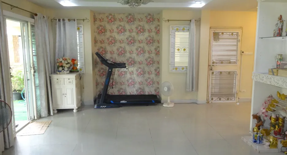 For sale 3 bedrooms house in Bang Khae, Bangkok