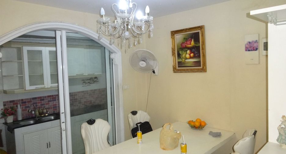 For sale 3 bedrooms house in Bang Khae, Bangkok