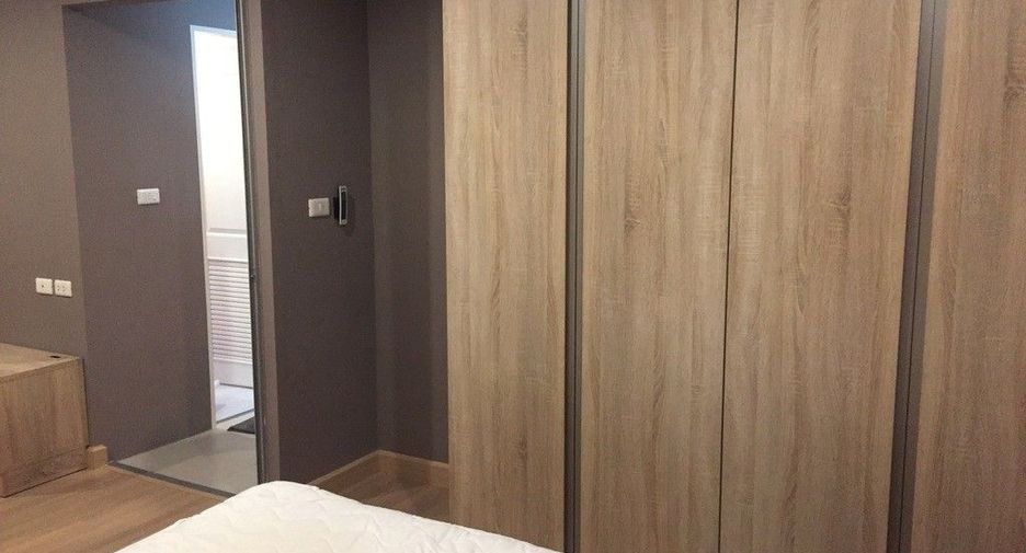 À vendre 1 chambre condo à Khan Na Yao, Bangkok