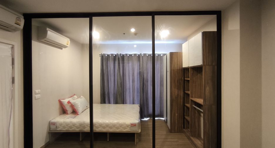 For sale 1 bed condo in Bang Phlat, Bangkok