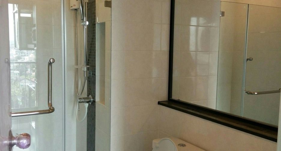 For sale 1 bed condo in Bang Phlat, Bangkok