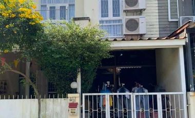 For sale 3 bedrooms townhouse in Khlong Luang, Pathum Thani