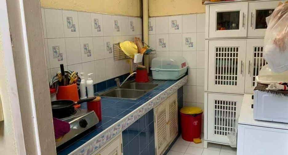 For sale 3 bedrooms townhouse in Khlong Luang, Pathum Thani