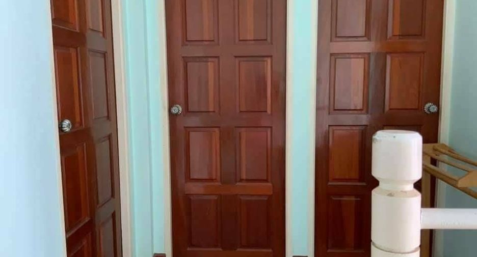 For sale 3 bedrooms townhouse in Khlong Luang, Pathum Thani