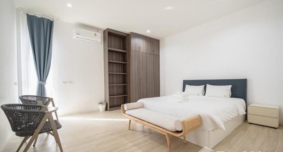 For rent 4 bedrooms villa in Mueang Phuket, Phuket