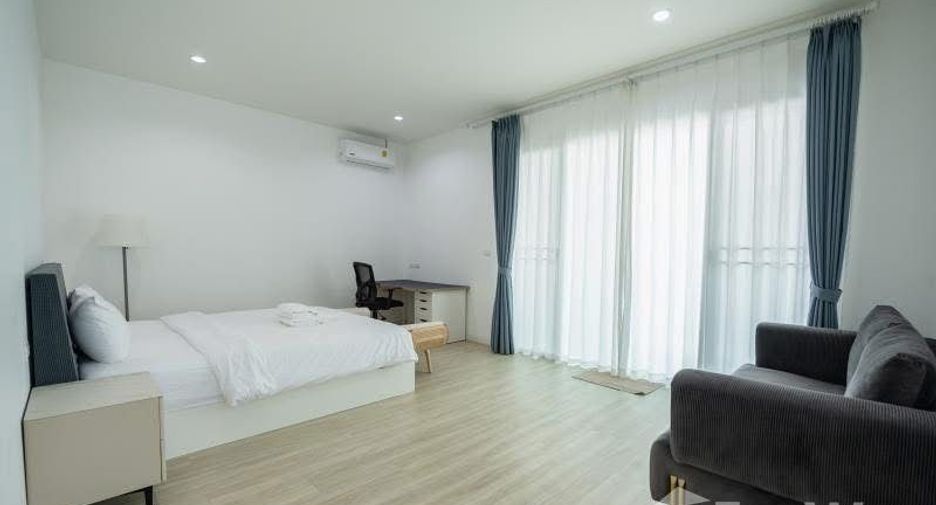 For rent 4 bedrooms villa in Mueang Phuket, Phuket