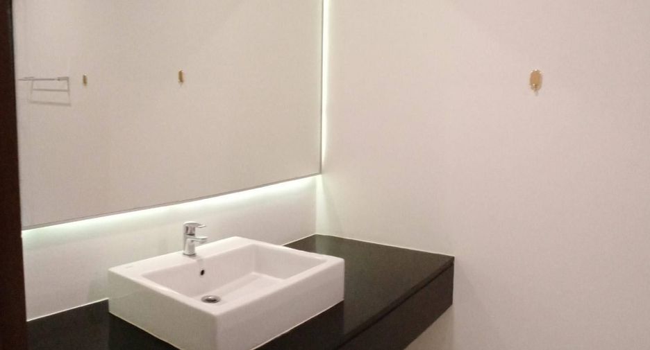 For rent 2 bedrooms villa in Mueang Phuket, Phuket