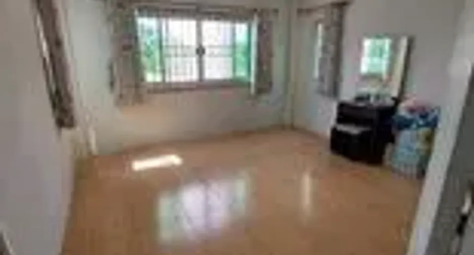 For sale 2 bedrooms townhouse in Mueang Prachinburi, Prachin Buri