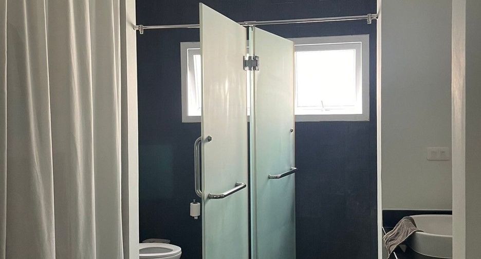 For sale 3 bedrooms townhouse in Bang Phli, Samut Prakan