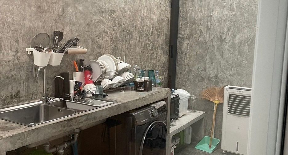 For sale 3 bedrooms townhouse in Bang Phli, Samut Prakan