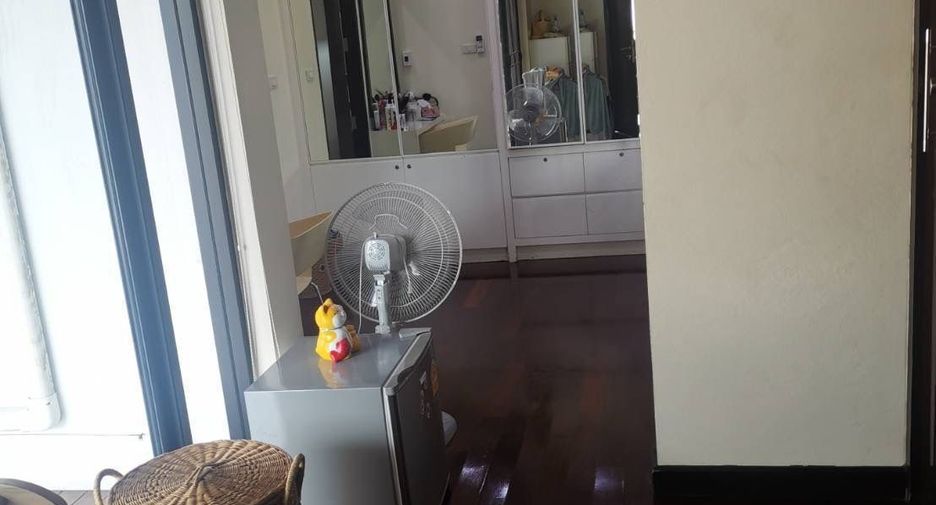 Casa en venta de 5 habitaciones en Khan Na Yao, Bangkok