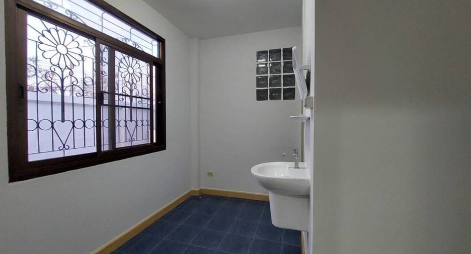 For sale そして for rent 2 ベッドルーム house in Mueang Khon Kaen, Khon Kaen