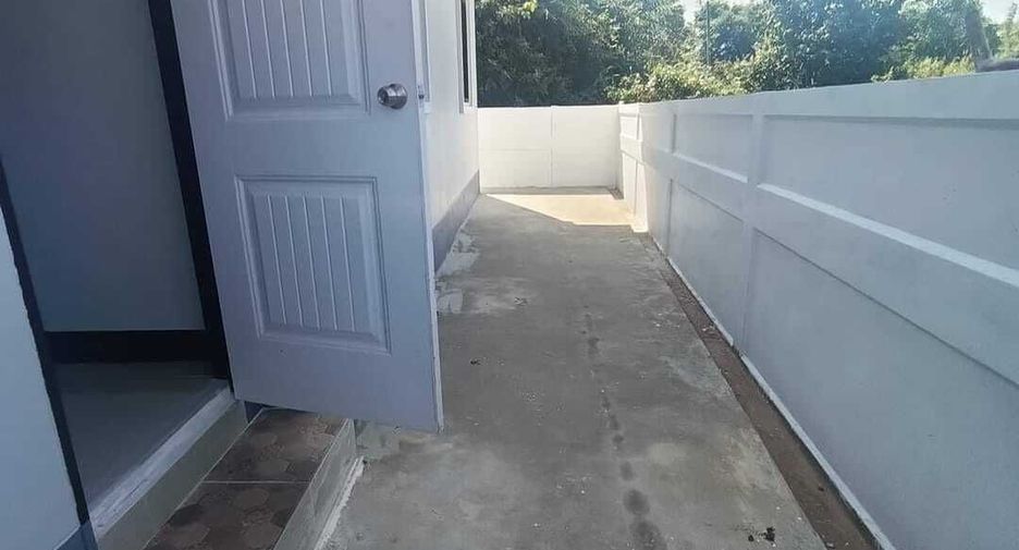 For sale 3 bedrooms house in Mueang Sakon Nakhon, Sakon Nakhon