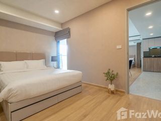For sale 2 bedrooms condo in Huai Khwang, Bangkok