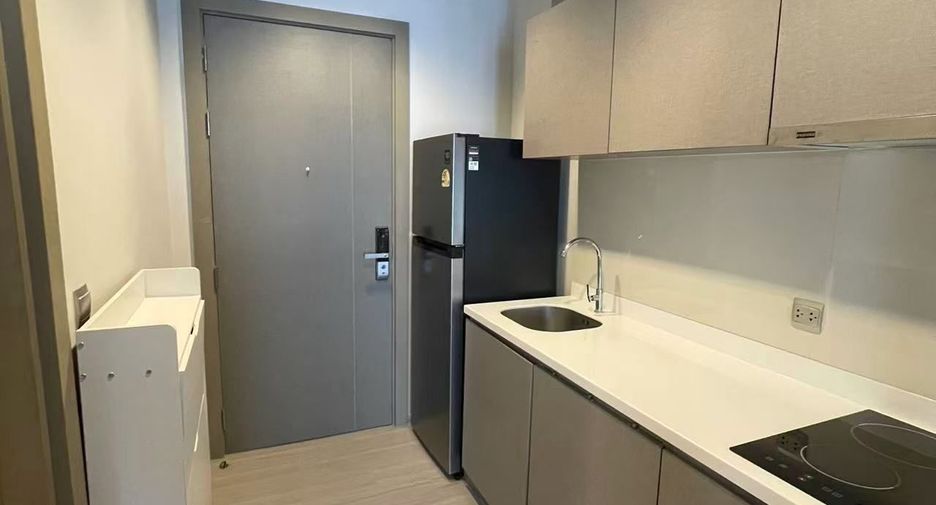 For sale studio condo in Huai Khwang, Bangkok