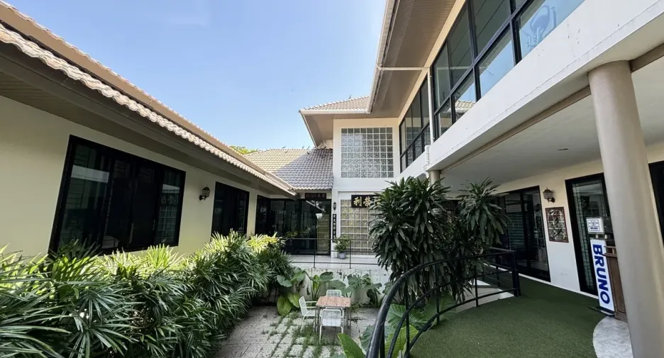 For sale 4 bedrooms house in Sai Noi, Nonthaburi