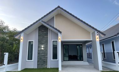 À vendre 3 chambres maison à Nikhom Phatthana, Rayong