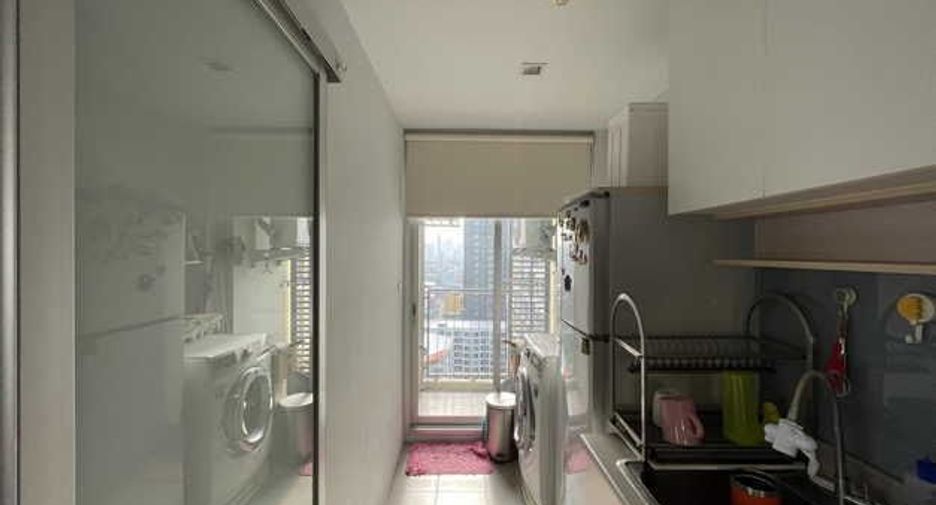 For sale 1 bed condo in Thon Buri, Bangkok
