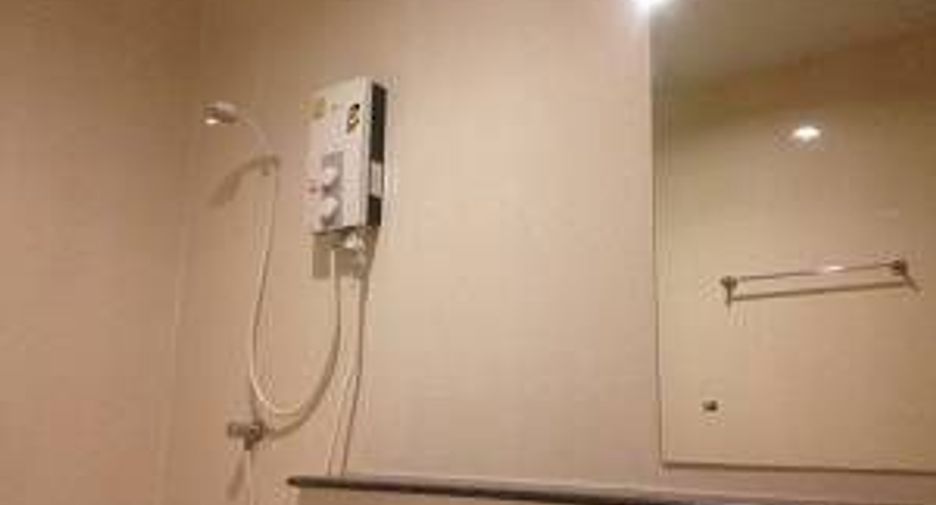 For rent 3 bedrooms townhouse in Mueang Chachoengsao, Chachoengsao