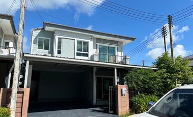 Casa en alquiler de 3 habitaciones en Mueang Phuket, Phuket