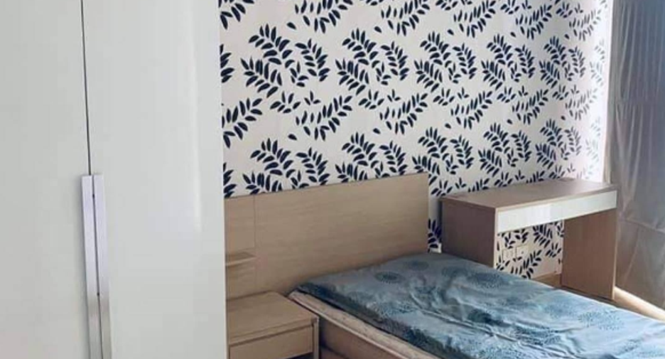 For sale 2 bedrooms condo in Huai Khwang, Bangkok